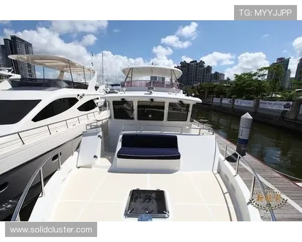 瑞安·洛赫特训练完顺手买了艘游艇？